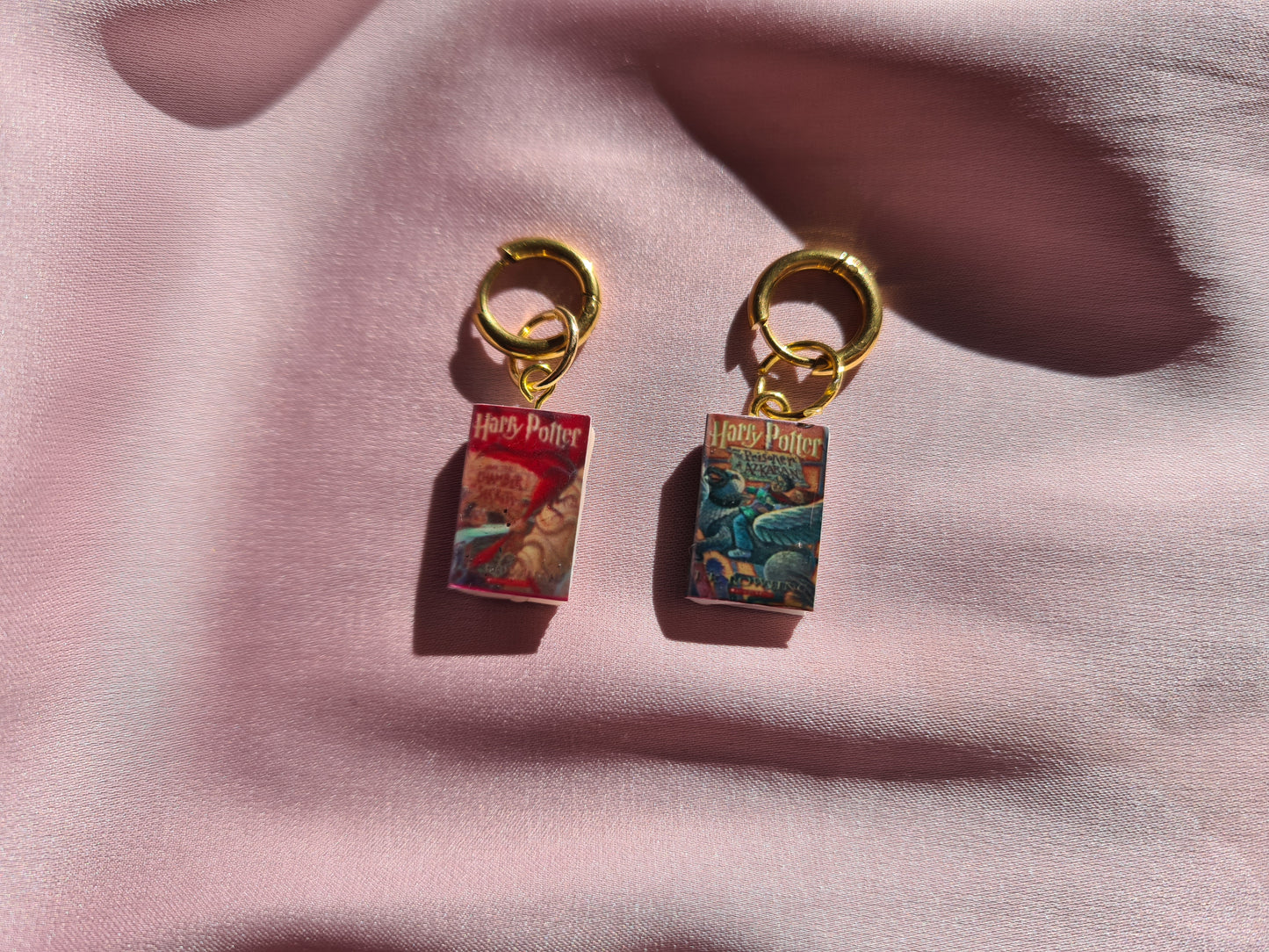 Pendientes de libros (personalizados) - Joyería artesanal a medida - Colección BookLovers: Circus Jelwery Boutique
