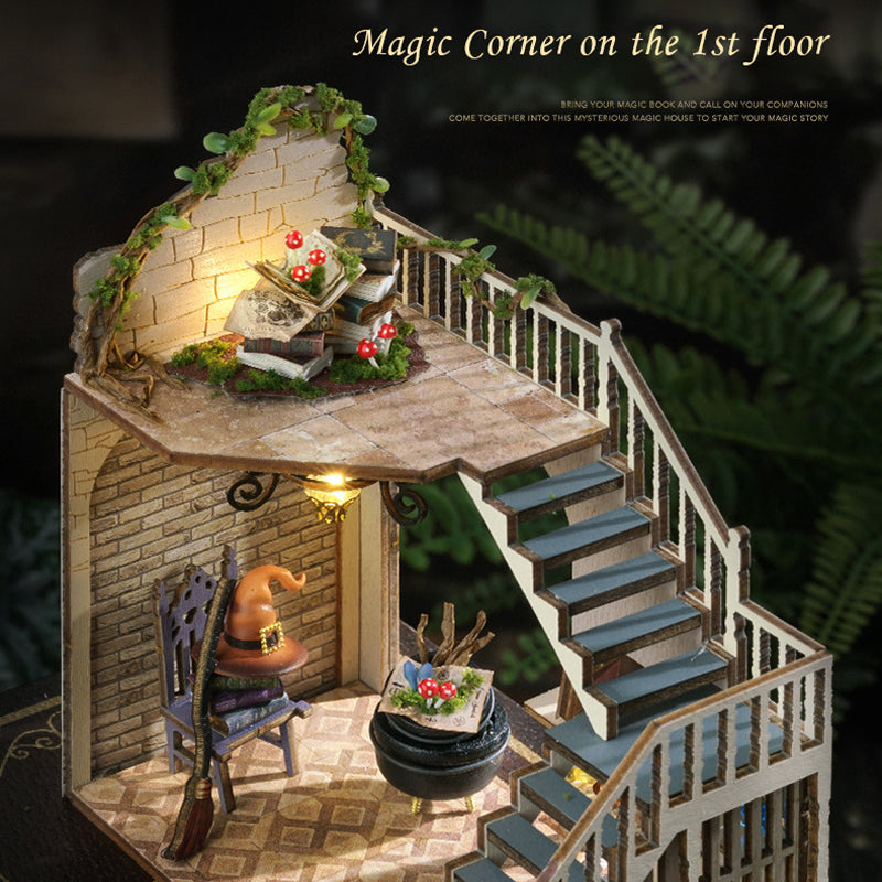 The Magic Mansion - Book Nook CIRCUS - Miniature World: Advanced Level