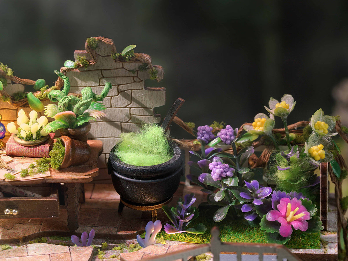 The Magic Mansion - Book Nook CIRCUS - Miniature World: Advanced Level