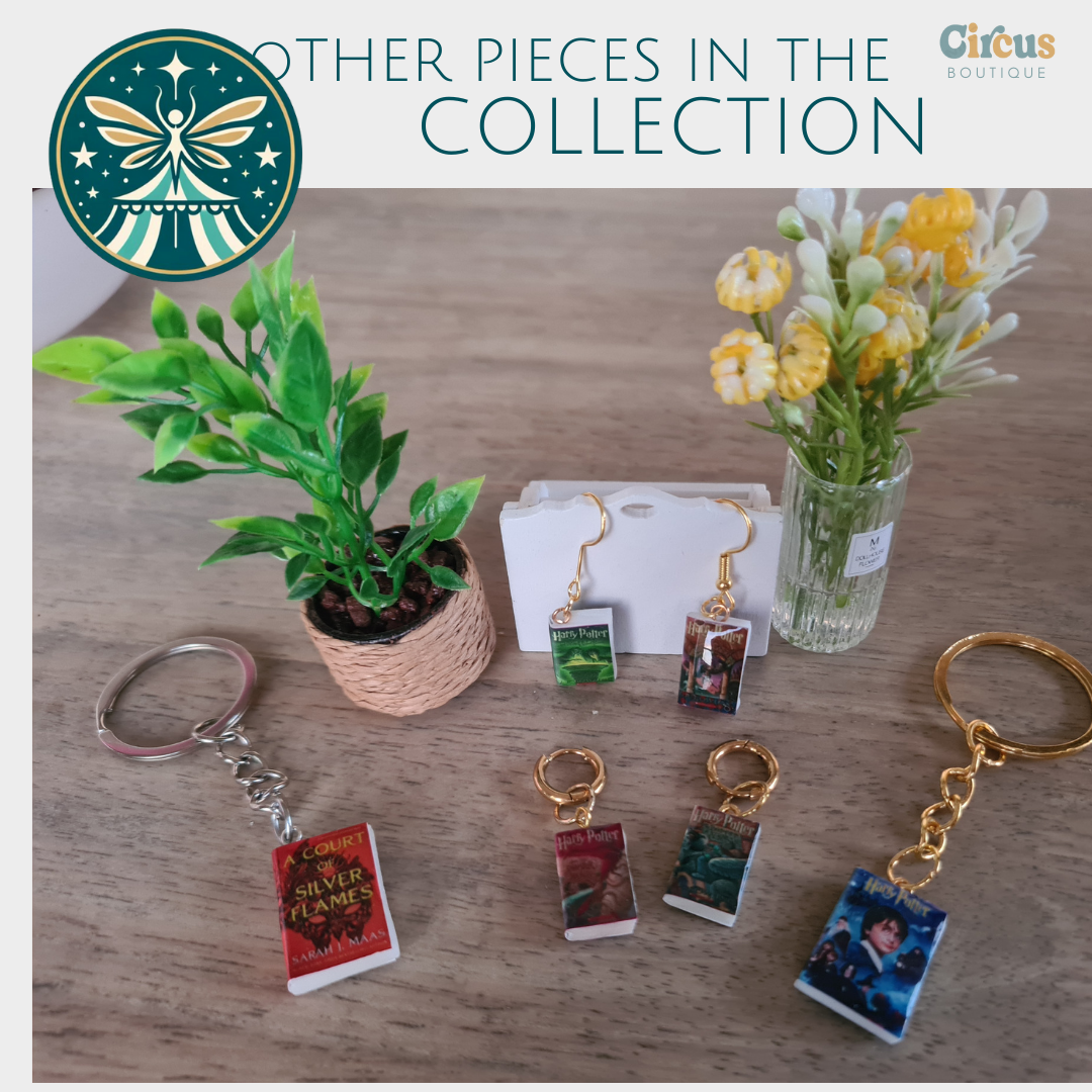 Llavero Personalizado con Mini Libro Hecho a Mano - Joyería artesanal - Colección Circus Jelwery Boutique