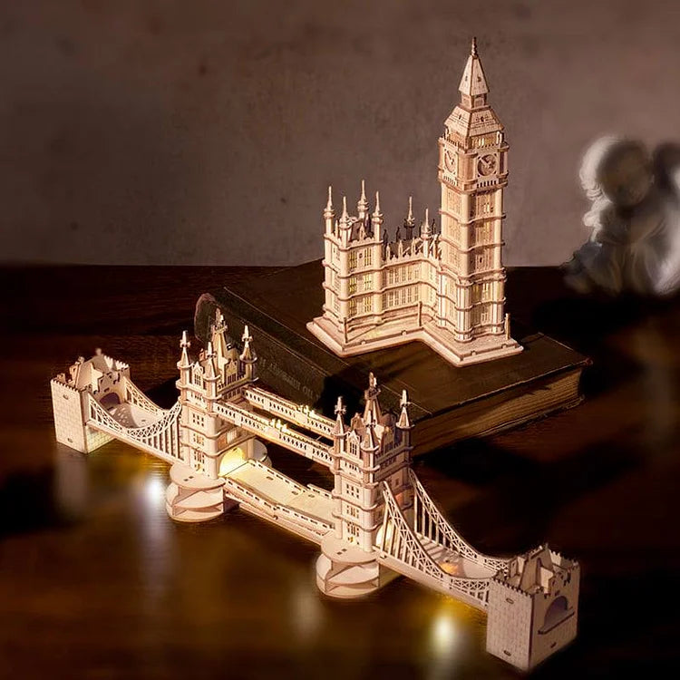 Eiffel Tower - Circus Wooden Puzzle - 3D PUZZLE