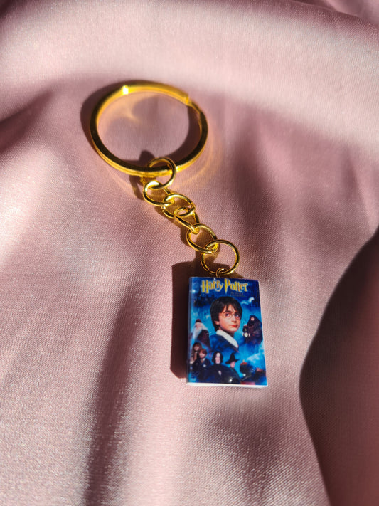 Llavero Personalizado con Mini Libro Hecho a Mano - Joyería artesanal - Colección Circus Jelwery Boutique