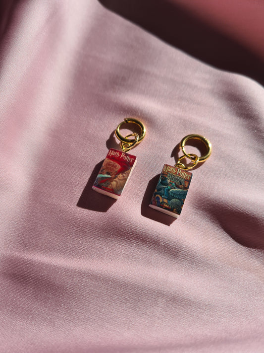 Pendientes de libros (personalizados) - Joyería artesanal a medida - Colección BookLovers: Circus Jelwery Boutique
