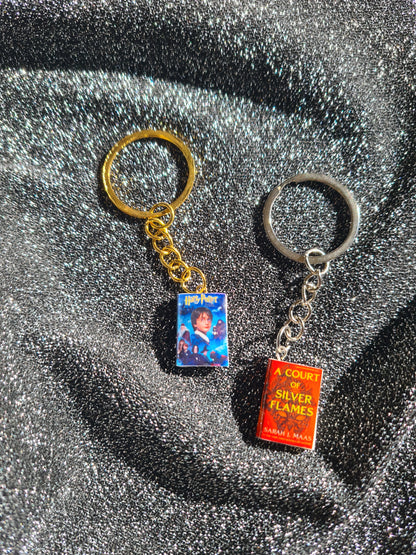Llavero Personalizado con Mini Libro Hecho a Mano - Joyería artesanal - Colección Circus Jelwery Boutique