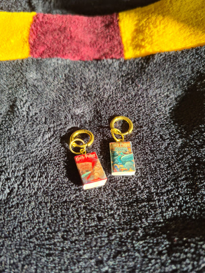 Pendientes de libros (personalizados) - Joyería artesanal a medida - Colección BookLovers: Circus Jelwery Boutique