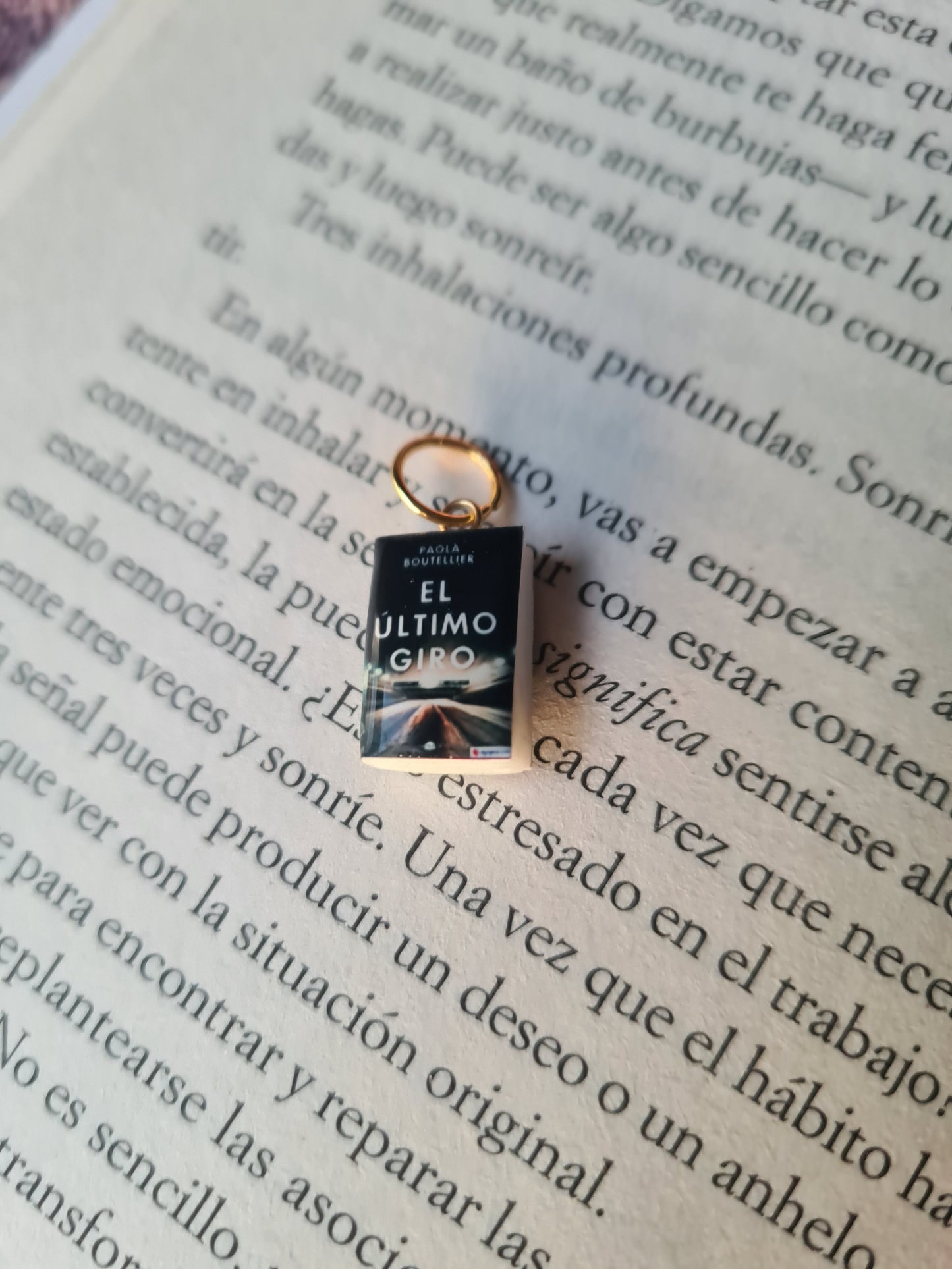 Charm Colgante Personalizado con Mini Libro