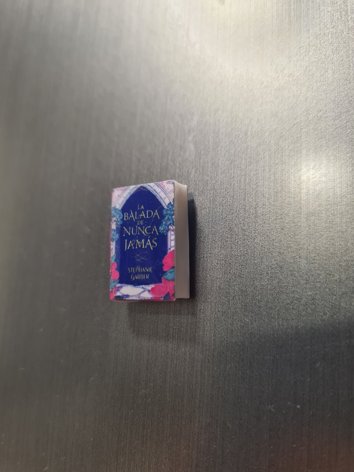 Brincos de livro (personalizados) - Joias artesanais personalizadas - Coleção BookLovers: Circus X Blay