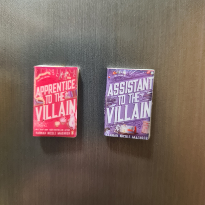 Brincos de livro (personalizados) - Joias artesanais personalizadas - Coleção BookLovers: Circus X Blay