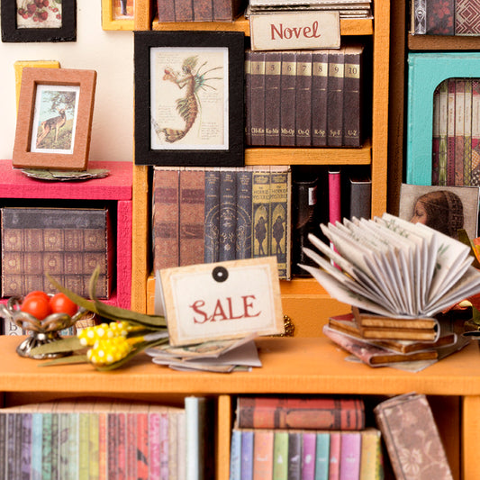 Sam's Bookstore - CIRCUS DIY Kit - Miniature World