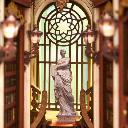Alice in Wonderland - Book Nook