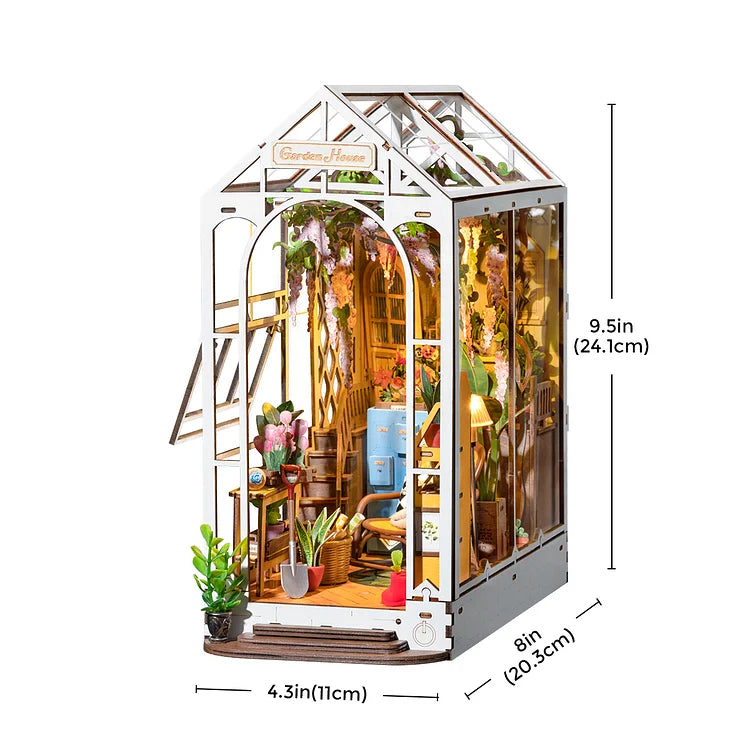 Holiday Garden - Book Nook CIRCUS