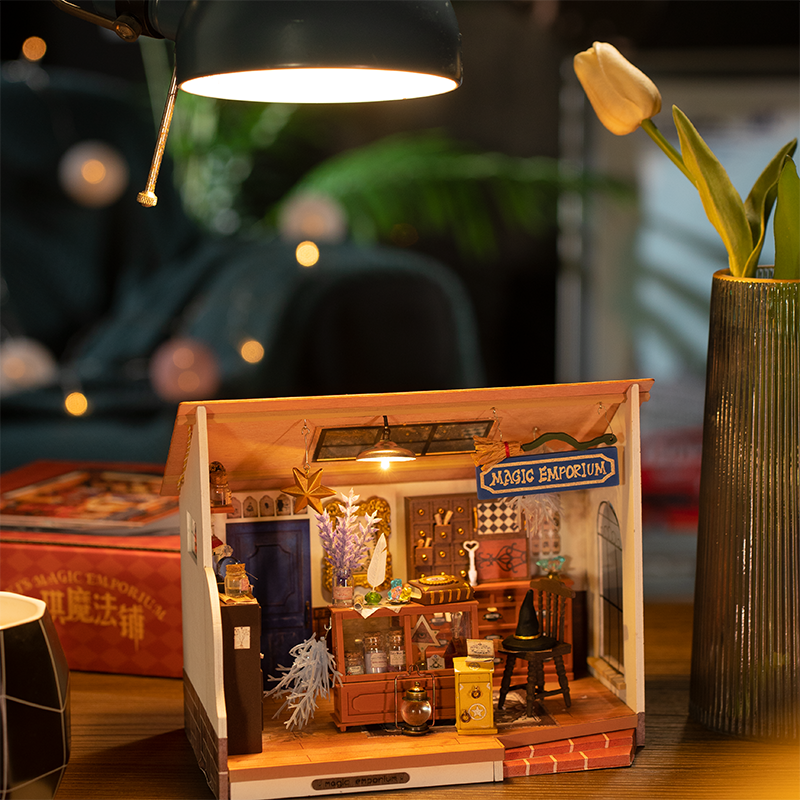 Magic Shop - Book Nook CIRCUS - Miniature World: Advanced Level